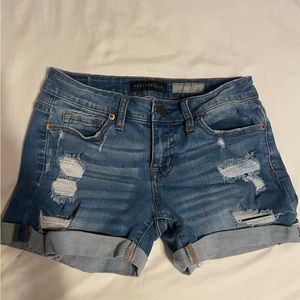 Low Rise Dark wash Midi Aeropostale Shorts